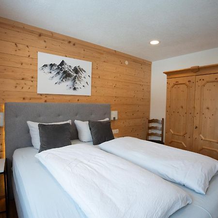 ליוטאש Schickster Sky Lodge מראה חיצוני תמונה