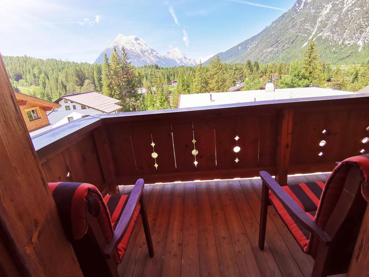 ליוטאש Schickster Sky Lodge מראה חיצוני תמונה