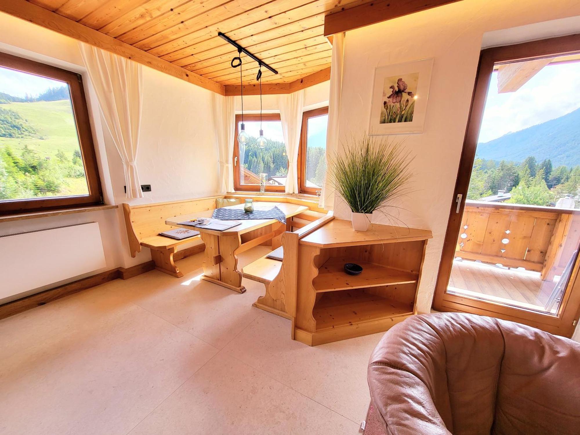 ליוטאש Schickster Sky Lodge מראה חיצוני תמונה