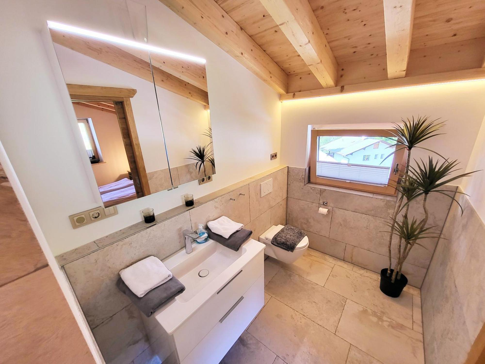 ליוטאש Schickster Sky Lodge מראה חיצוני תמונה