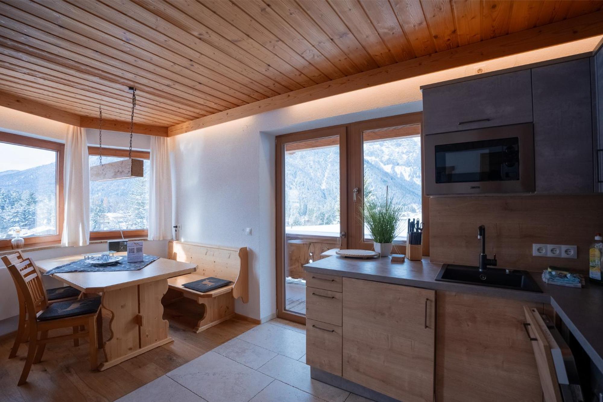 ליוטאש Schickster Sky Lodge מראה חיצוני תמונה