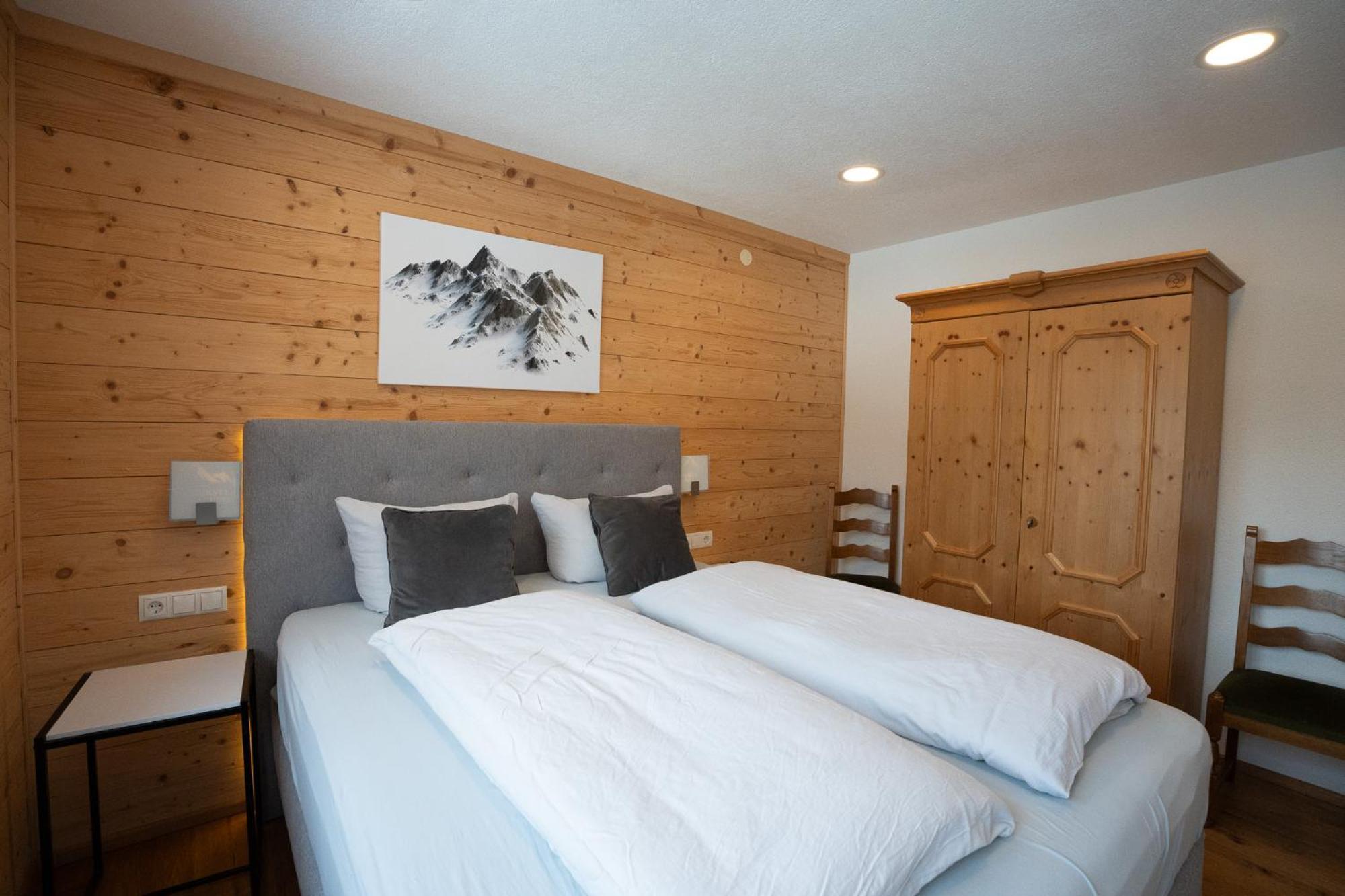 ליוטאש Schickster Sky Lodge מראה חיצוני תמונה
