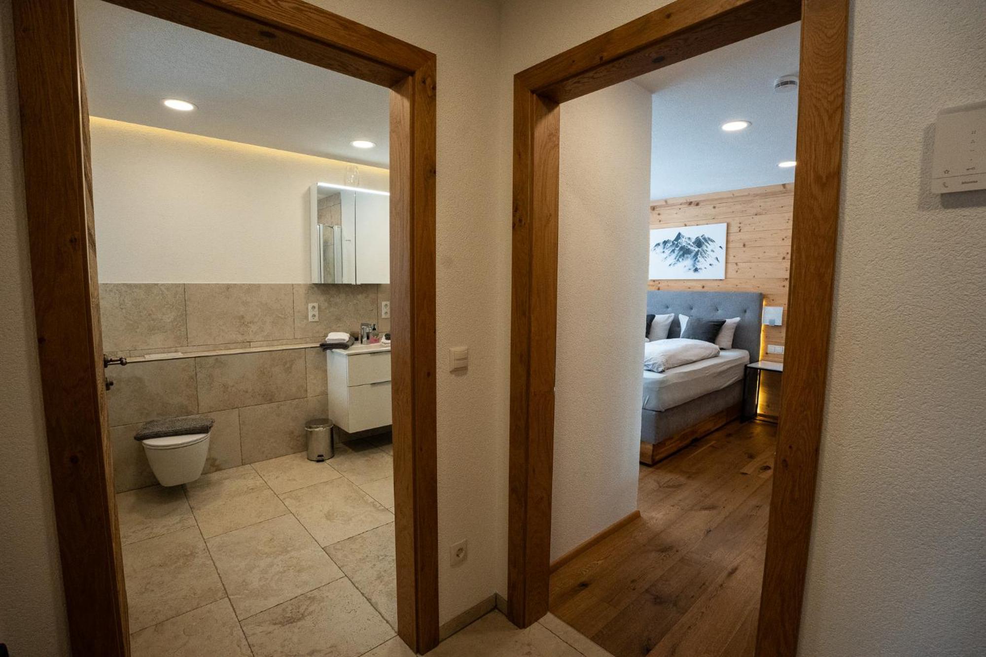 ליוטאש Schickster Sky Lodge מראה חיצוני תמונה